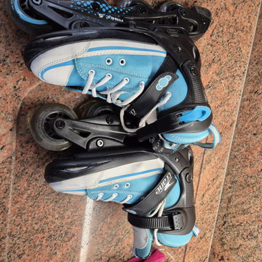 Rollschuhen