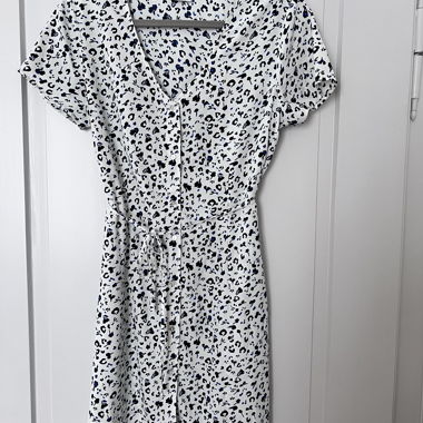 JDY Kleid mit Leo-Print