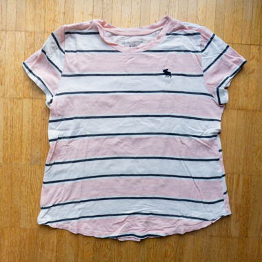 Pink - Weiss - Schwarz gestreiftes T-Shirt