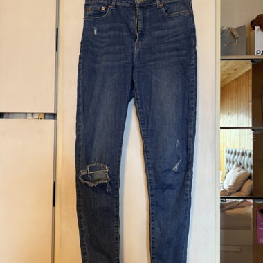 Jeans à trous 
