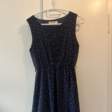 Elegantes Sommerkleid