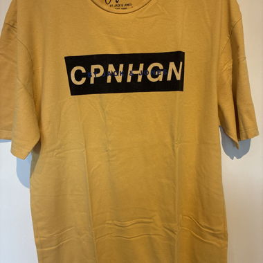 Tshirt gelb mit Chestprint