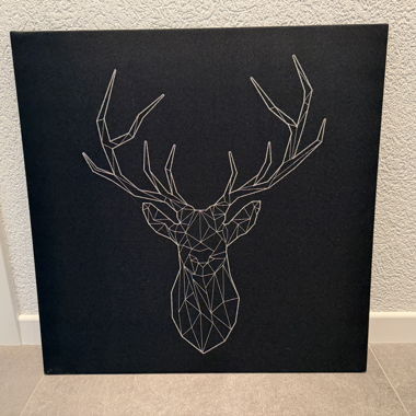Toile cerf noire