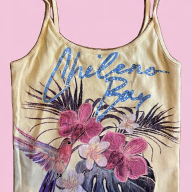 Haut Urban Outfitters
