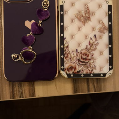 Zwei Iphone 16 pro max Hüllen