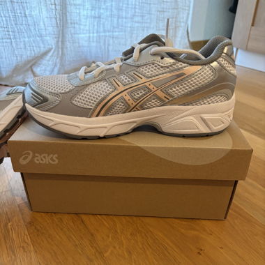 Assics Schuh