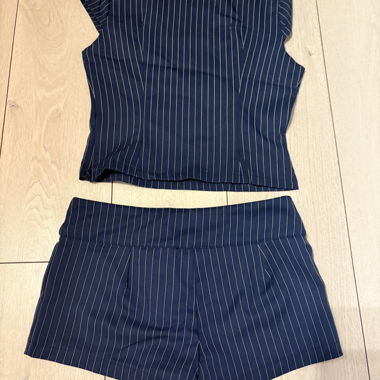 Blue set
