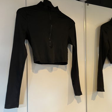 Top corto SHEIN con cerniera