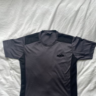 Graues Activewear Shirt