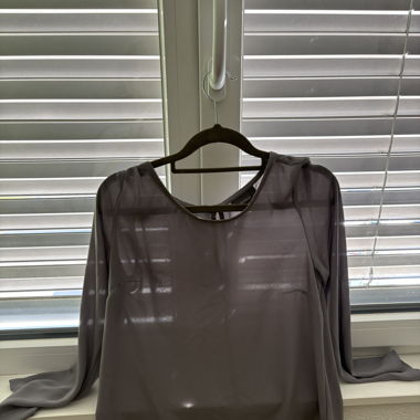 Blouse grise