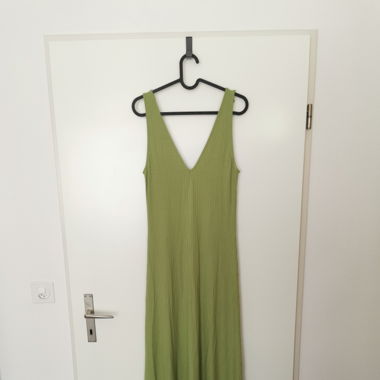 Grünes Kleid lang