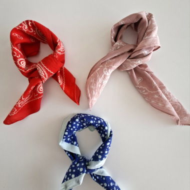 Lot 3 foulards/bandanas rouge, rose & bleu