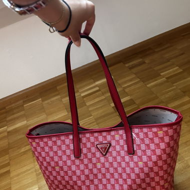 Guess Handtasche mit kleiner Tasche