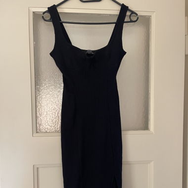 Sommerkleid mit Schlitz