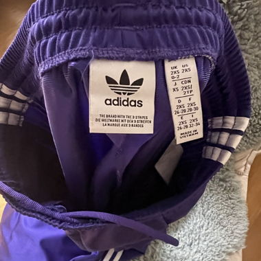 Pantaloni da training Adidas viola