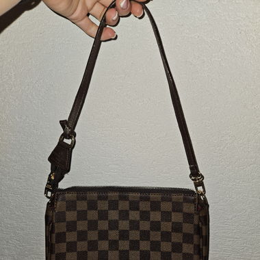 Fake Louis Vuitton Tasche