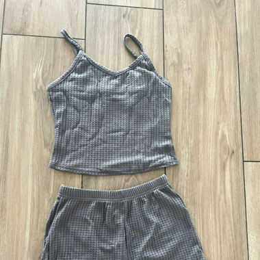 Top und Shorts ungetragen Grösse S 