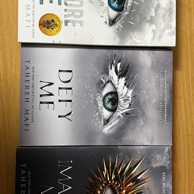 Taehereh Mafi Book Trilogy