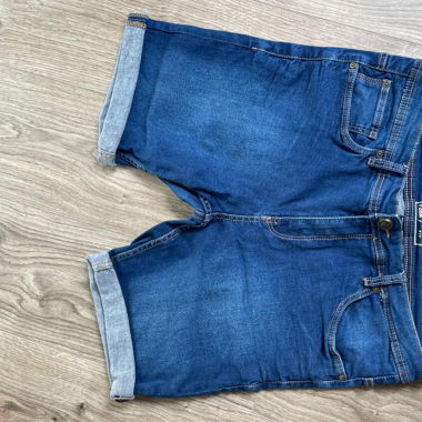 Kurze Jeans