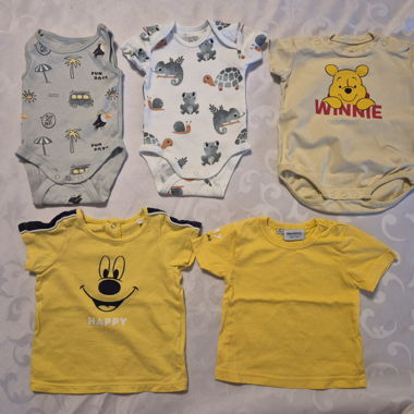 Lot vetements bebe 1 à 3 mois ete body et t shirts