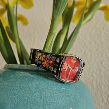 Montre-bracelet pour femme avec bracelet en tissu