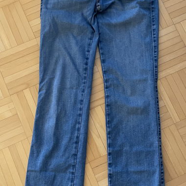 Guess Jeans