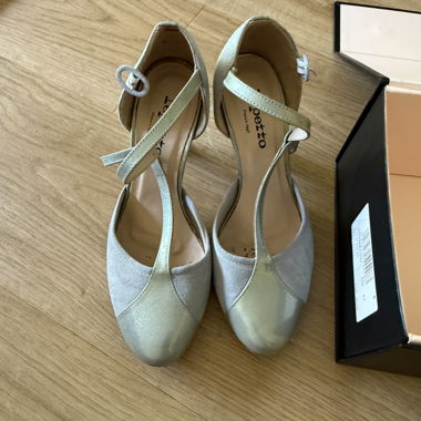 Repetto-Sandaletten mit Riemchen