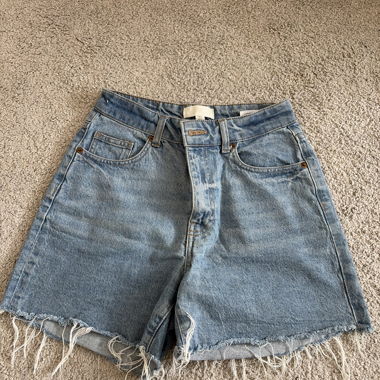 High-Waist-Jeansshorts