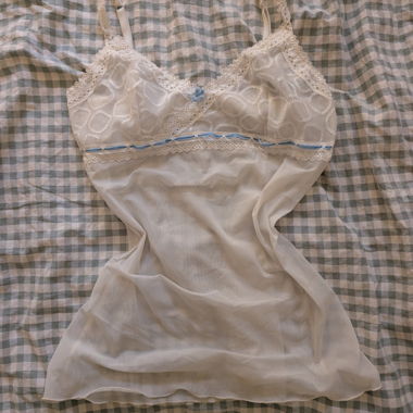 Babydoll top transparent en dentelle blanc