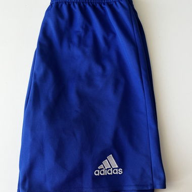 Shorts de sport Adidas bleu
