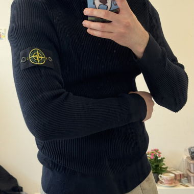 Maglia a collo alto Stone Island nera nuova L