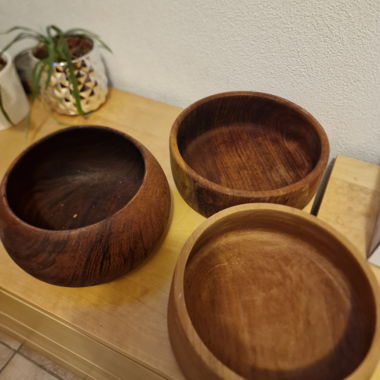 Set mit Holzschüsseln