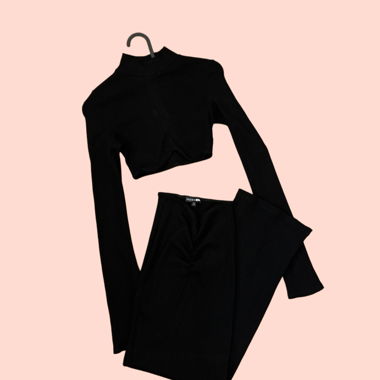 2- Piece Set 
