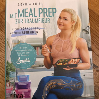 Libro per meal prep di Sophia Thiel