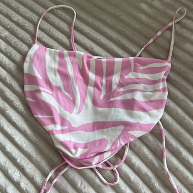 Pink and white top
