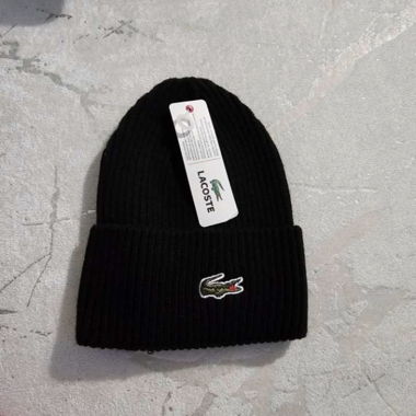 Berretto nero Lacoste a coste