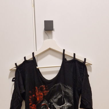 T-Shirt kissing death