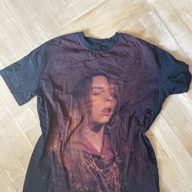 T shirt Billie eilish Bershka S