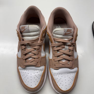 Nike Sneaker 
