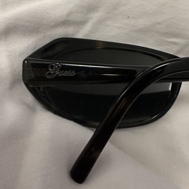 Guess Black Sunglasses