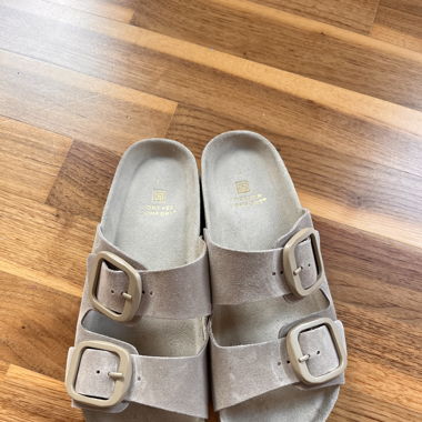 New sandals 38