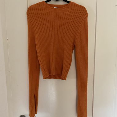 Crop Pulli