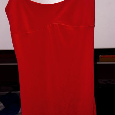 Vestito sottoveste rosso con spalline sottili