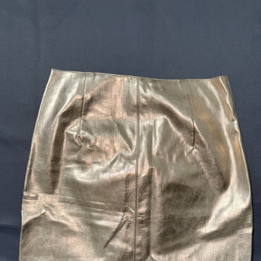 Mini-jupe dorée, taille 36