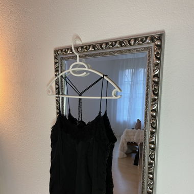 Schwarzes Partytop mit Spitze