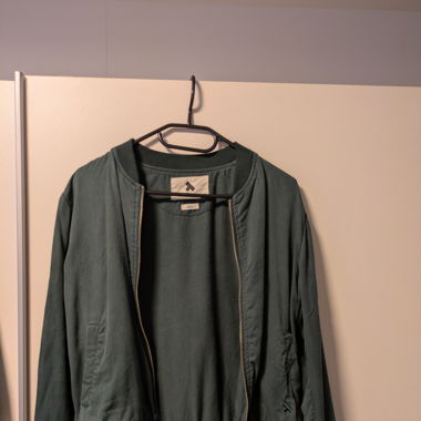Grüne TARZAN Übergangsjacke Grösse S