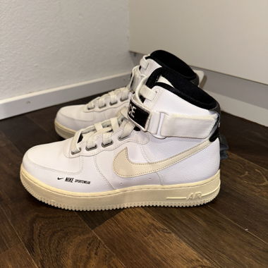 NIKE AIR FORCE