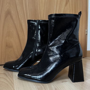Bottines vernies noires neuves – Bershka 