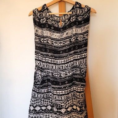 Vestito con motivo etnico