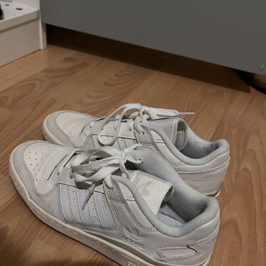 Adidas Sneaker beige